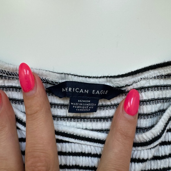 basic cropped tee - Picture 2 of 2